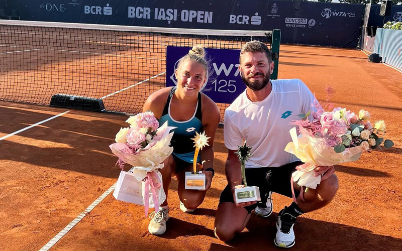 Panna és edzője, Bastien Fazincani a romániai Iasi tornáján